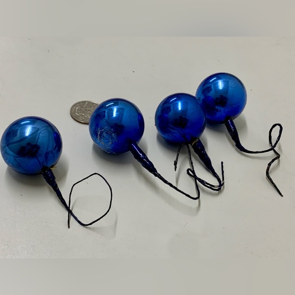 Set of 4 Vintage Blue Globe Christmas Tree Ornaments - Picture 4 of 7